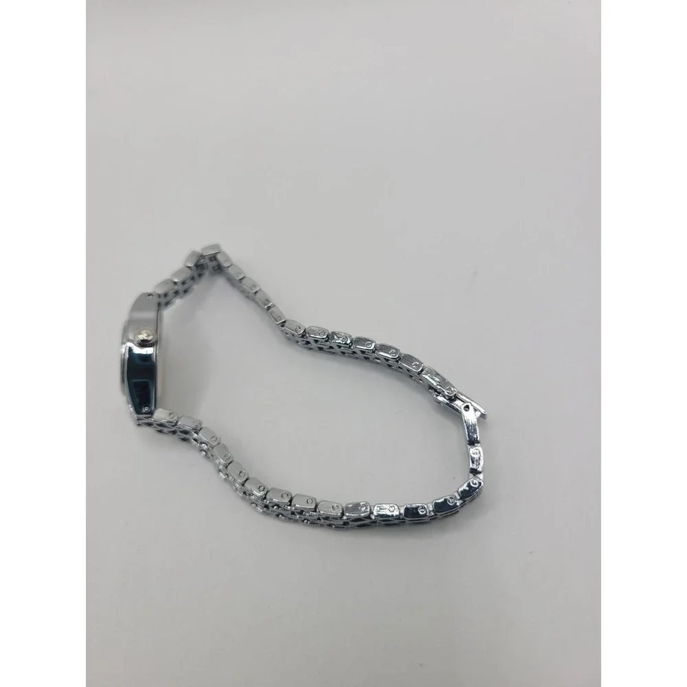 Chaoyada Women's Quartz Watch‎ Silver Tone Bracelet White Dial Analog Wristwatch